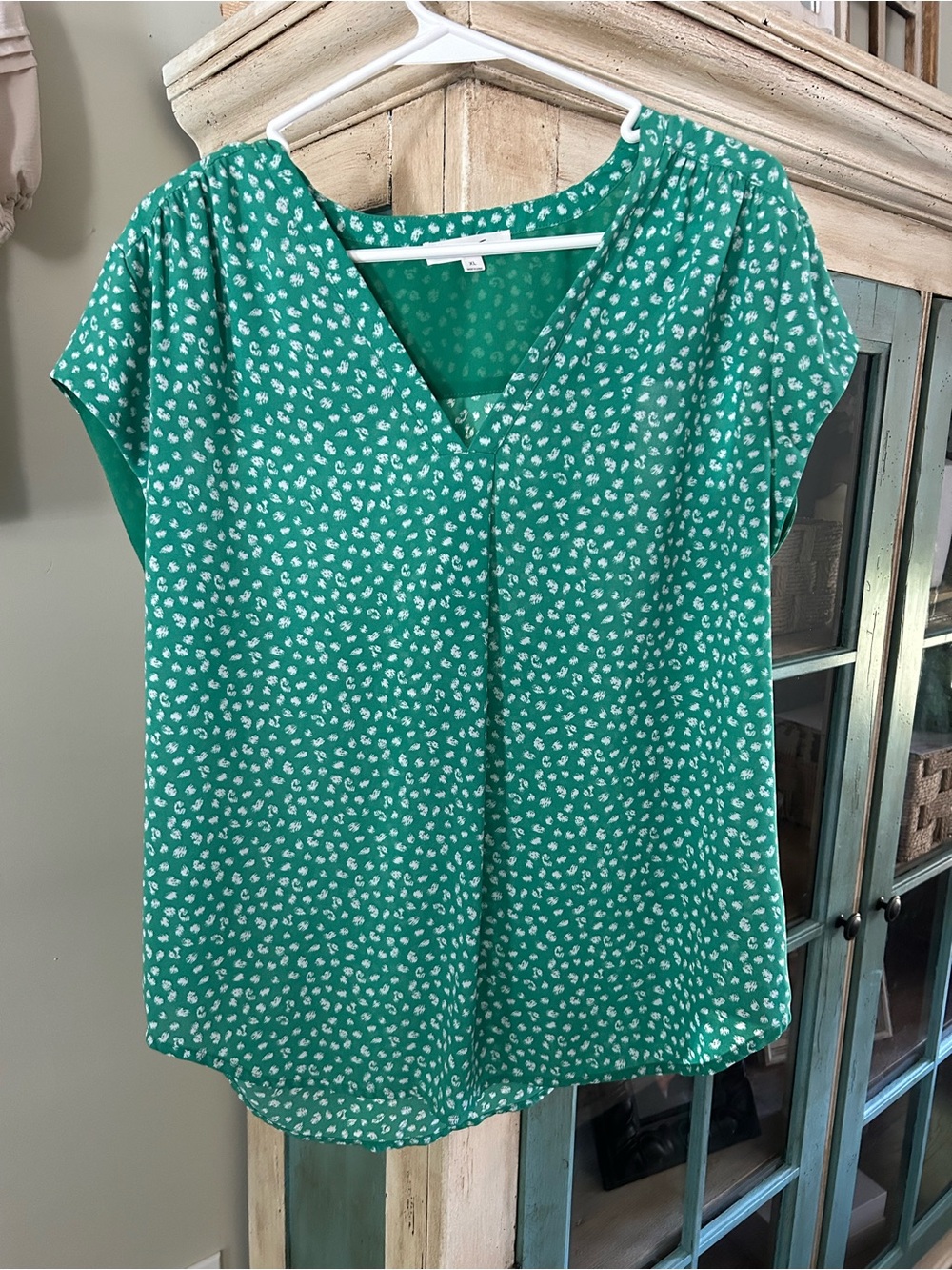 Green V-Neck Cap Sleeve Blouse with Ditsy Print